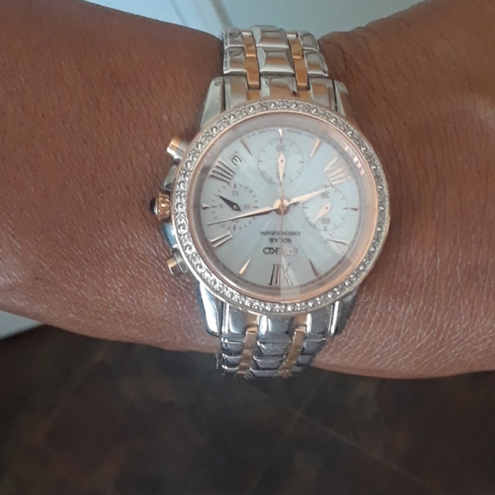 Seiko Solar Chronograph women's watch - Picture 9 of 12